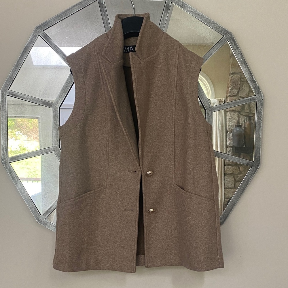 Zara women’s camel Vest
